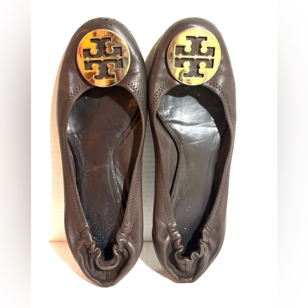 Tory Burch size 10 leather ballet flats round toes